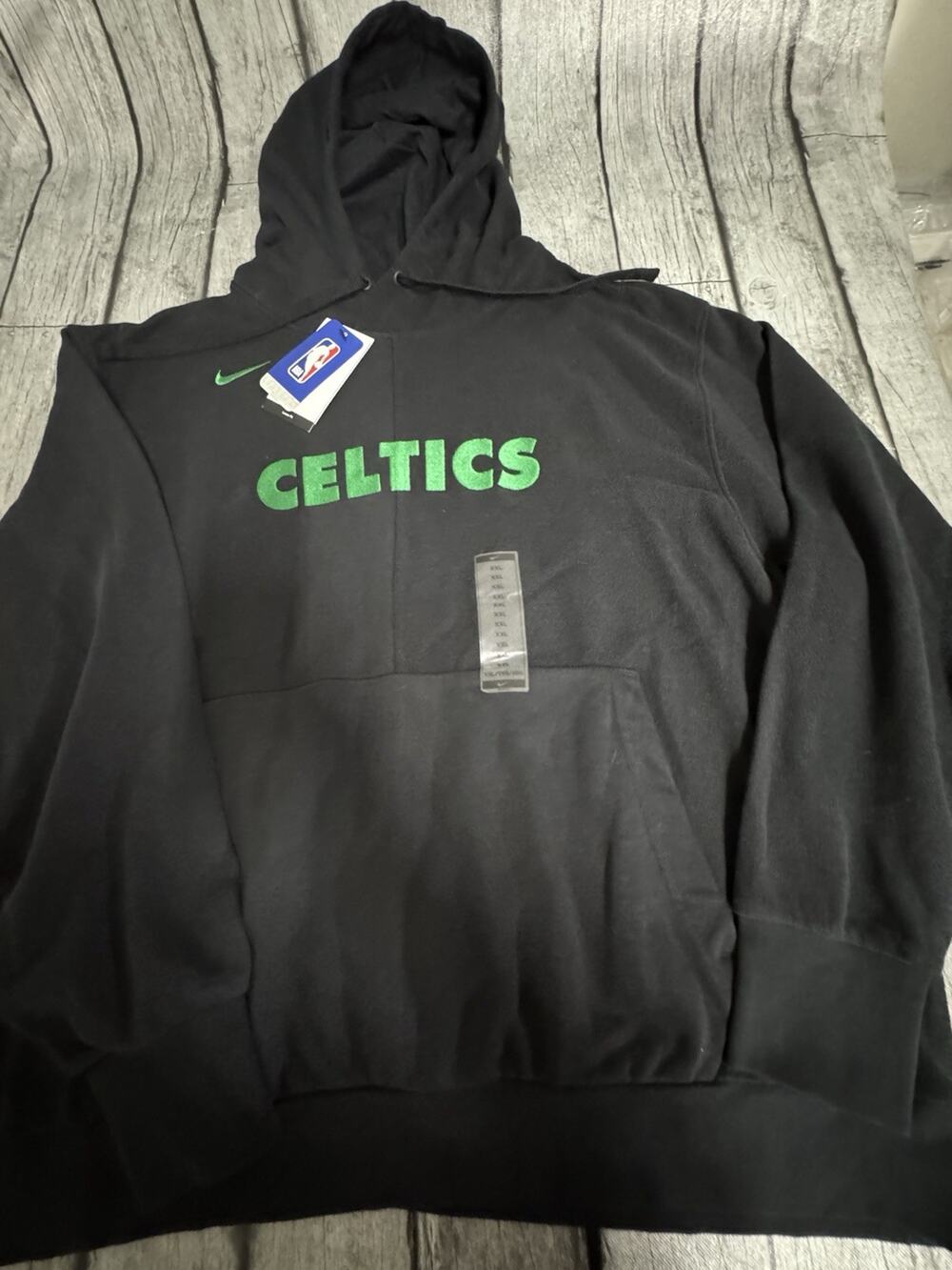 NWT Men’s Nike Boston Celtics Courtside Hoodie XXL 2XL Black Loose Fit